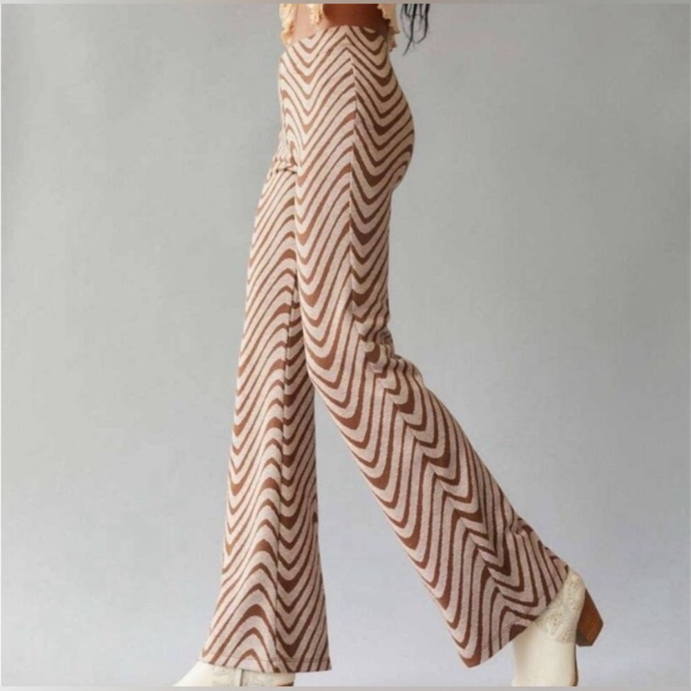 Urban Outfitters Bryn Swirl Flare Pants Brown Pull On Stretch Yoga Leggings